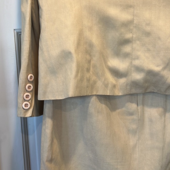 Vintage Silk and Linen Chelsea Cambell tan suit jacket and skirt - Picture 8 of 16